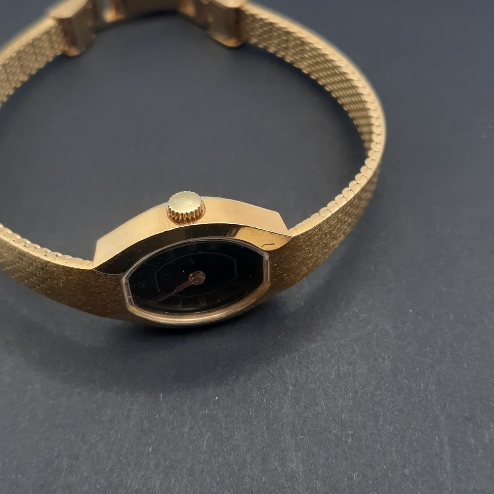 Jaz Paris Gold Tone Quartz Watch Vintage Gem